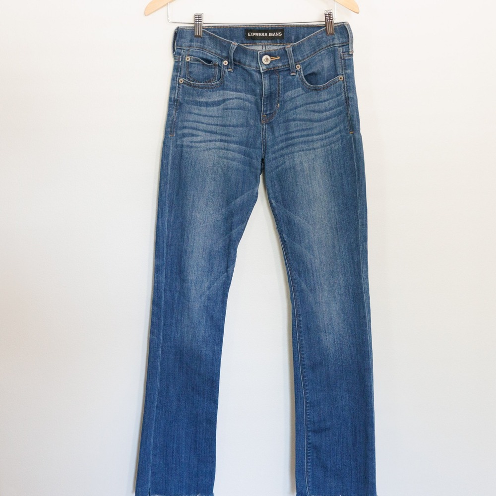 Express Barely Boot Mid Rise Jeans Medium Wash Blue Denim Size 2R